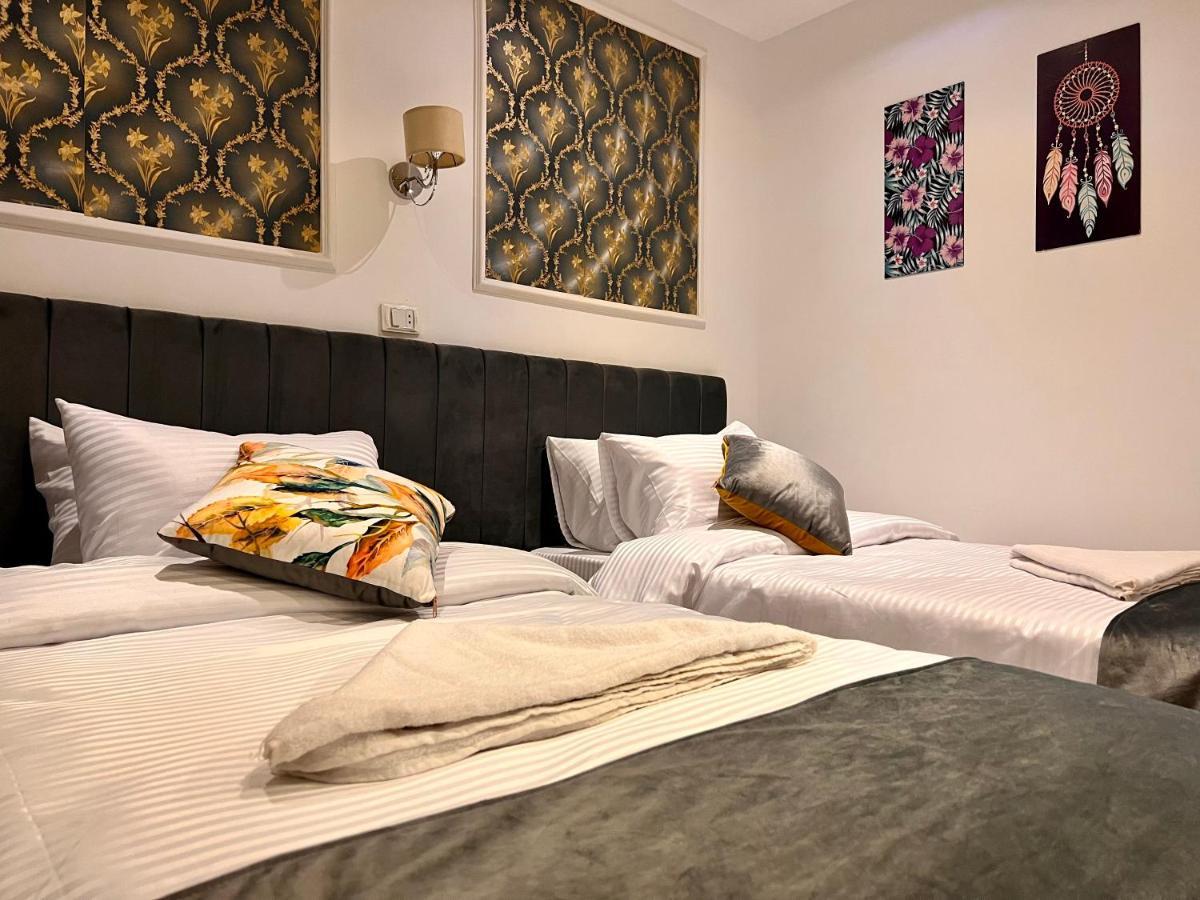Grand Pyramids Inn Kafret el-Gabal Esterno foto