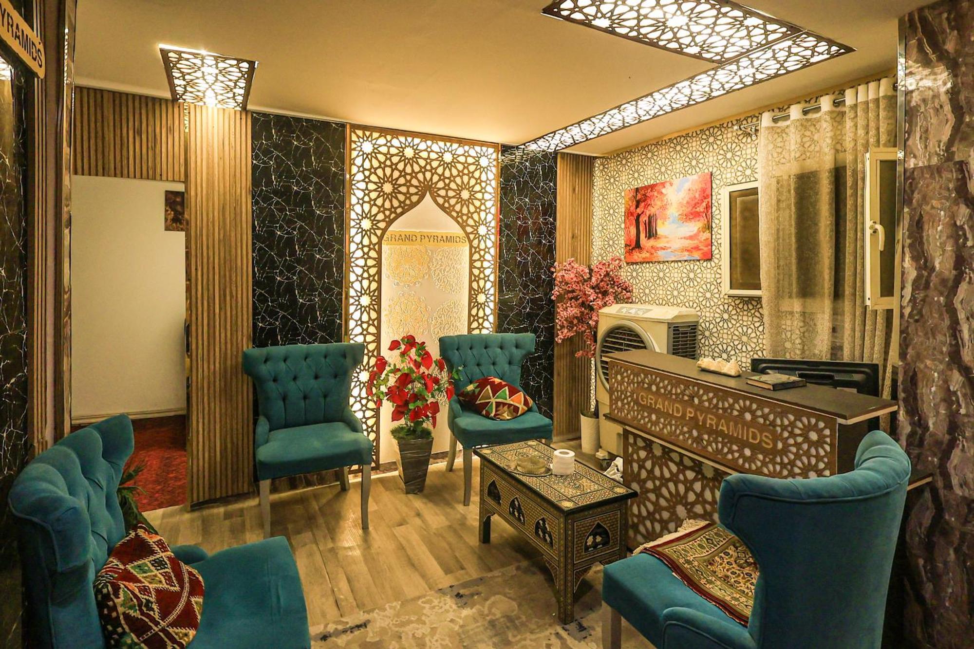 Grand Pyramids Inn Kafret el-Gabal Esterno foto